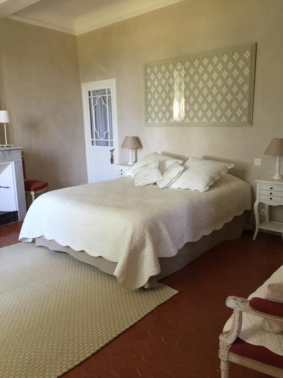 Domaine La Carraire Bed and Breakfast Lauris Eksteriør billede